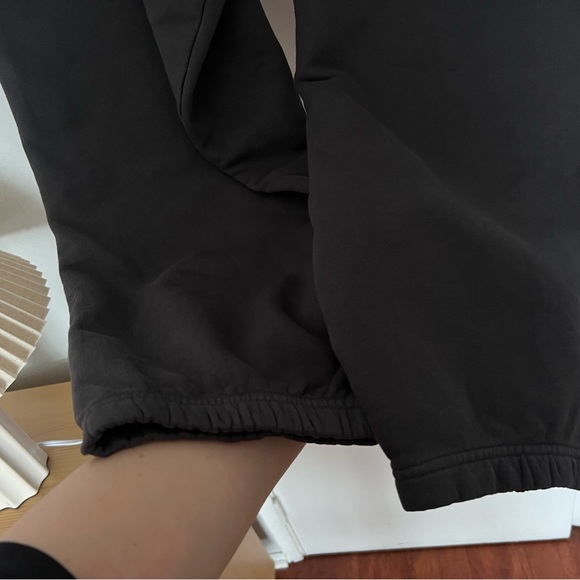 SKIMS mens classic jogger XL black dark grey French terry sweatpants 100% cotton - Picture 7 of 12